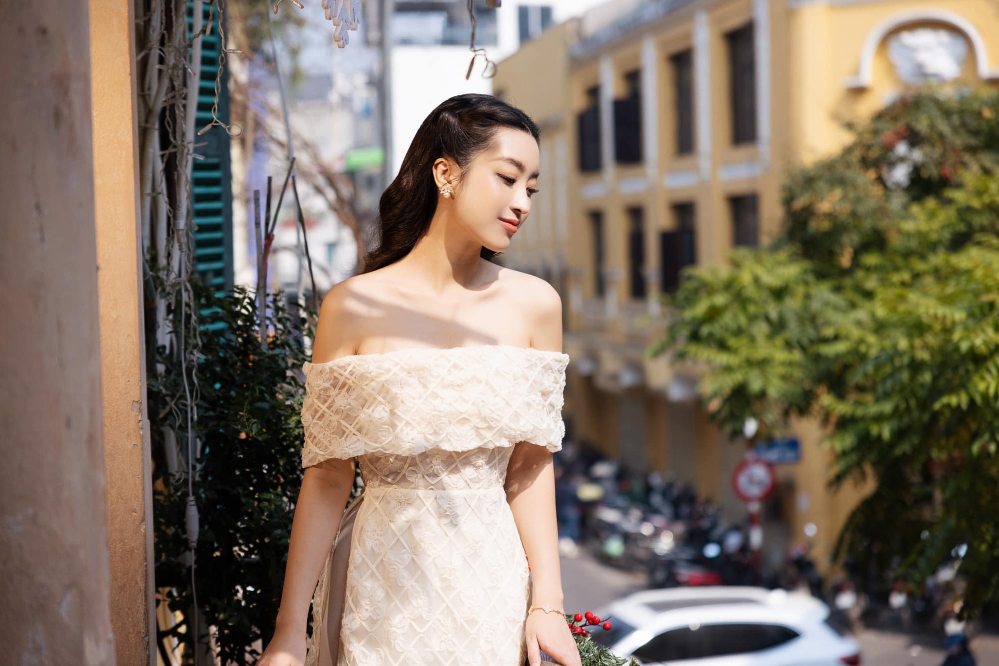 Hoa hậu nghèo nhất Việt Nam sau 7 năm đăng quang giờ là vợ chủ tịch, có hãng thời trang riêng - Ảnh 6.