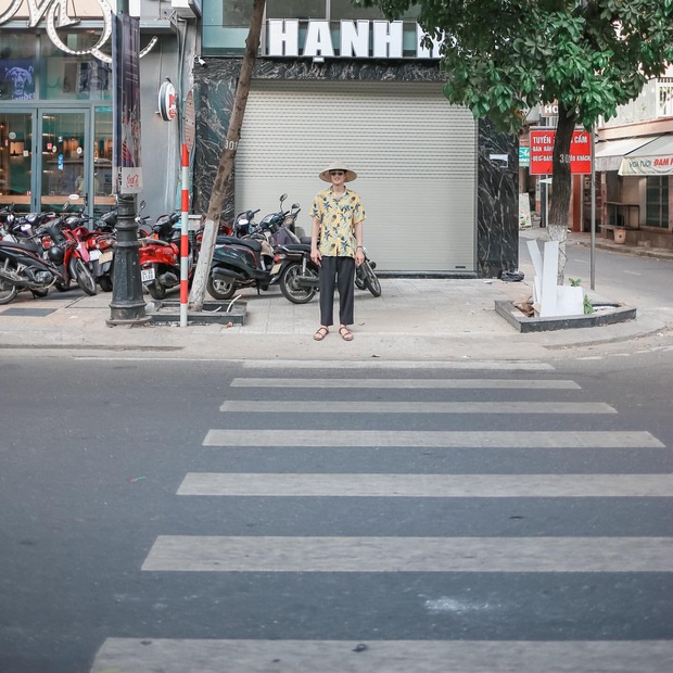 Hot lại loạt ảnh bạn trai Jisoo check in Đà Nẵng, độ u mê Việt Nam không thua kém người yêu siêu sao! - Ảnh 10.