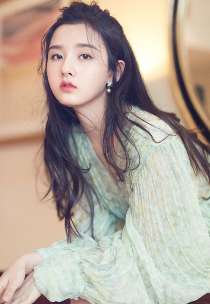 “Na Tra” Tống Tổ Nhi bất ngờ bị nhân viên cũ tố trốn thuế trăm tỷ với thủ đoạn tinh vi - Ảnh 1.