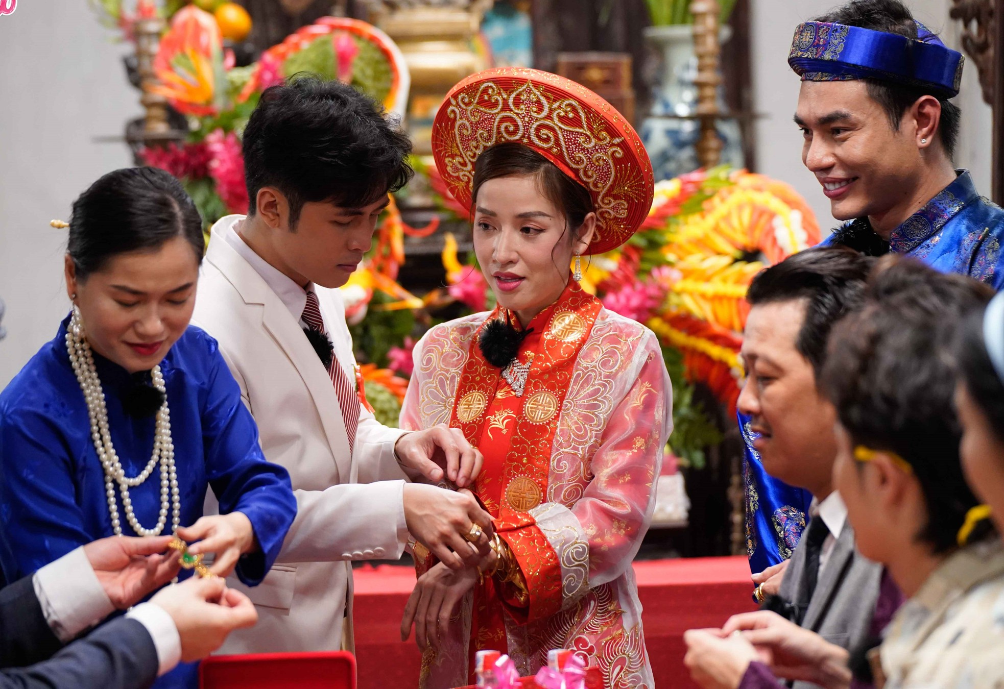 Puka - Gin Tuấn Kiệt tiết lộ bố mẹ bị sang chấn tâm lý, họ hàng chất vấn sau lễ cưới trên truyền hình - Ảnh 5.
