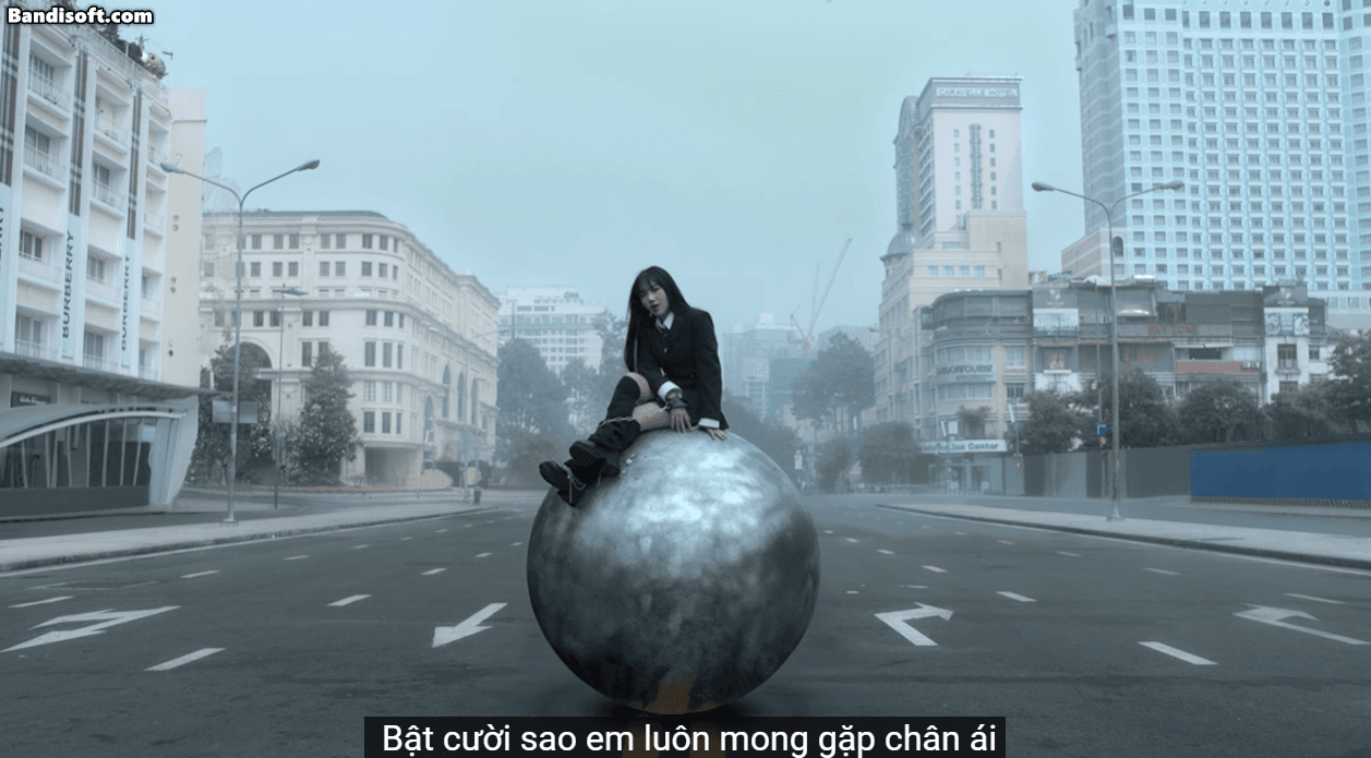 Orange tung MV mới, khịa thẳng mặt sản phẩm cuối làm với Châu Đăng Khoa: &quot;Chân Ái chỉ là thước phim hài&quot;? - Ảnh 2.