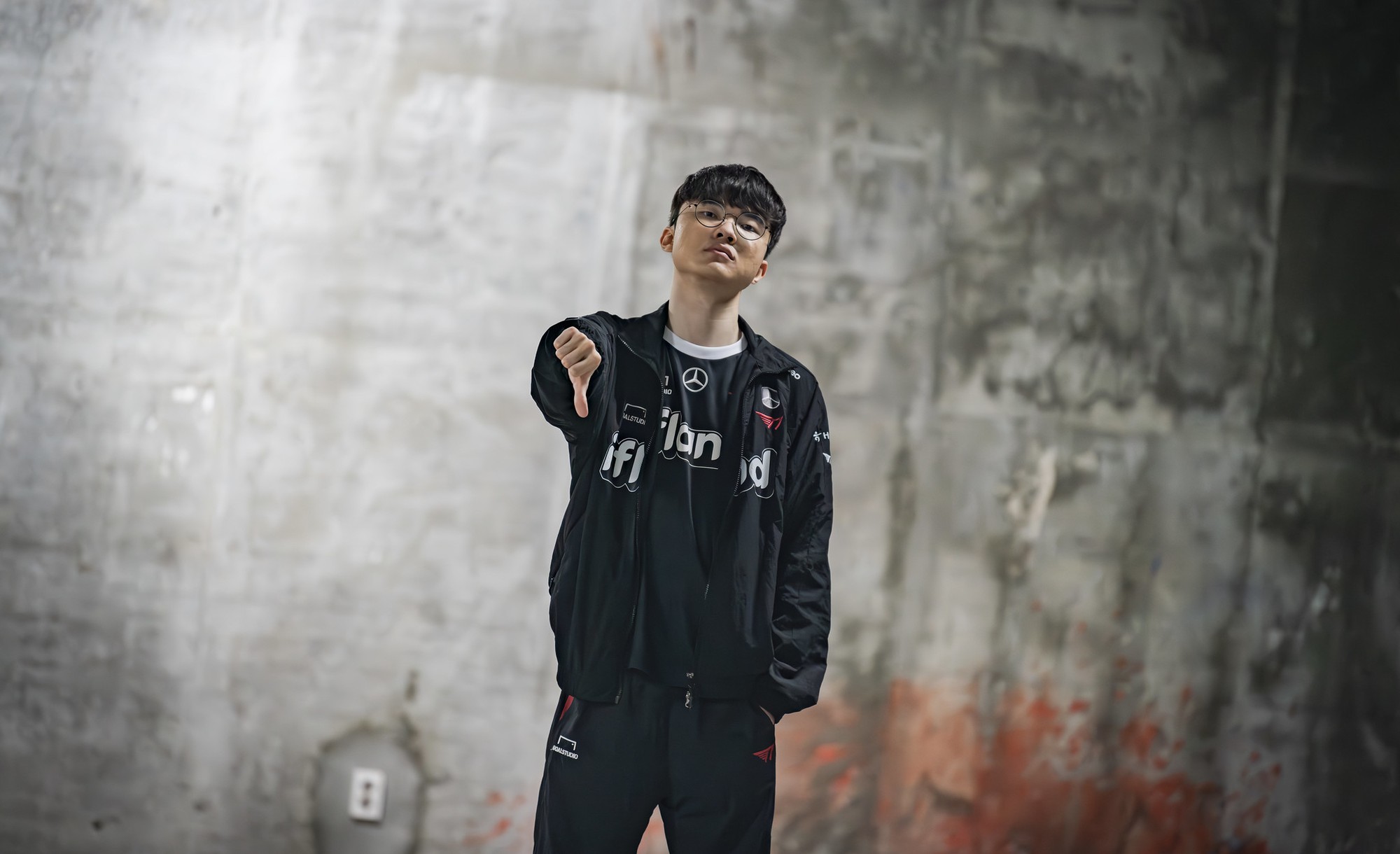 Faker lọt vào top 10