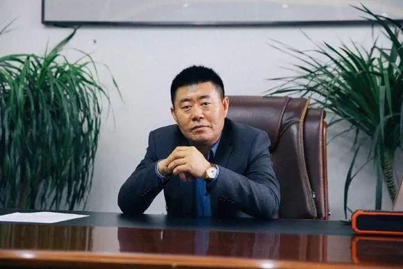 33 tuổi đi gom rác ở Thâm Quyến, mở nhà máy ở tuổi 38 và thua lỗ hết tiền, 8 năm sau, sở hữu khối tài sản hàng trăm tỷ đồng - Ảnh 1.