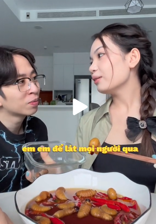 Bị nữ trợ lý liên tục "pressing" tình cảm, nam streamer dù FA nhưng vẫn "né chốt" cực dứt khoát! - Ảnh 4. Bị nữ trợ lý liên tục "pressing" tình cảm, nam streamer dù FA nhưng vẫn "né chốt" cực dứt khoát! - Ảnh 4.