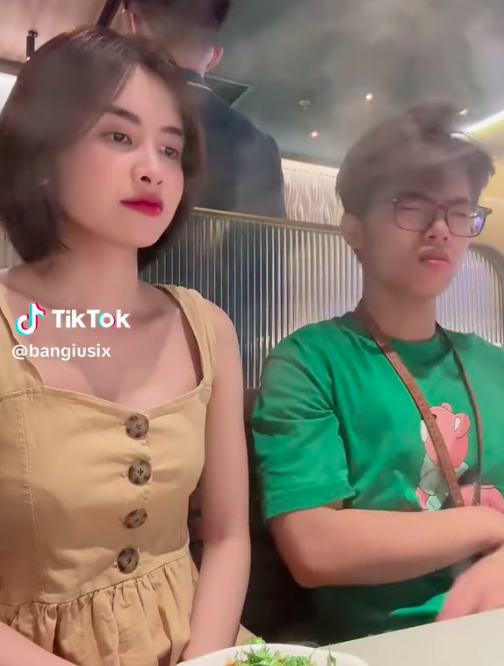 Sơ hở là diễn tiểu phẩm, "thánh meme" Liên Quân gọi tên FMVP thế giới - Ảnh 4. Sơ hở là diễn tiểu phẩm, "thánh meme" Liên Quân gọi tên FMVP thế giới - Ảnh 4.