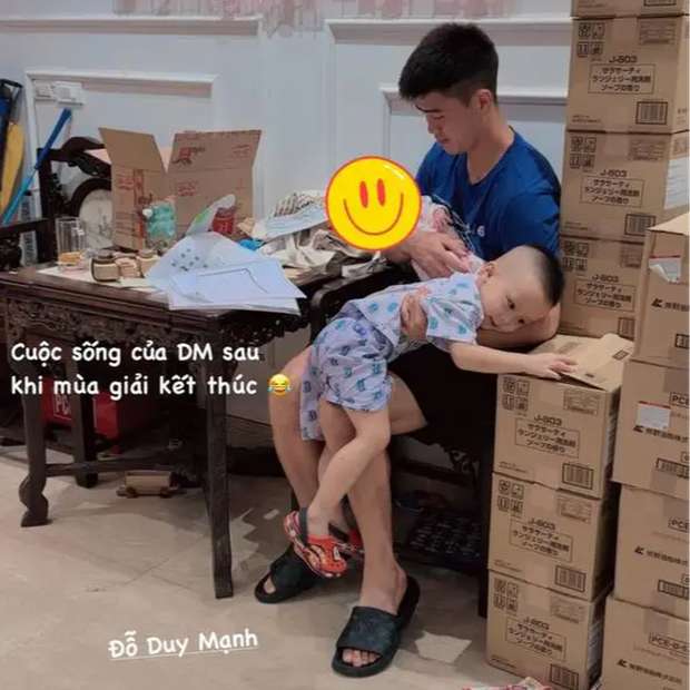 Vợ Duy Mạnh vừa sinh con vẫn livestream bất chấp, hoa mắt chóng mặt vẫn "chốt đơn" - Ảnh 3. Vợ Duy Mạnh vừa sinh con vẫn livestream bất chấp, hoa mắt chóng mặt vẫn "chốt đơn" - Ảnh 3.