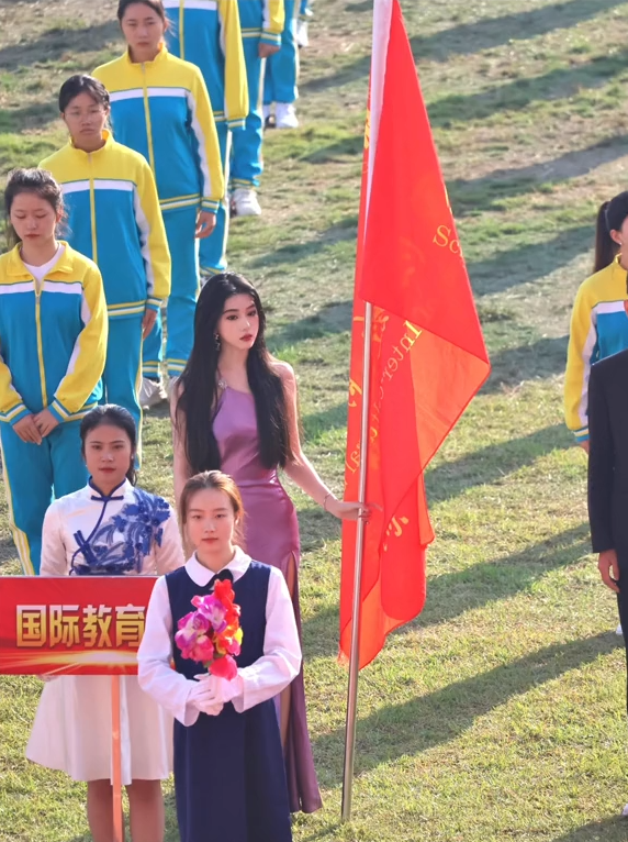 Loạt nữ sinh "khuynh đảo" cả trường chỉ vì khoảnh khắc chớp nhoáng ở hội thao: Thanh xuân nợ tôi những nữ thần như thế!- Ảnh 5.