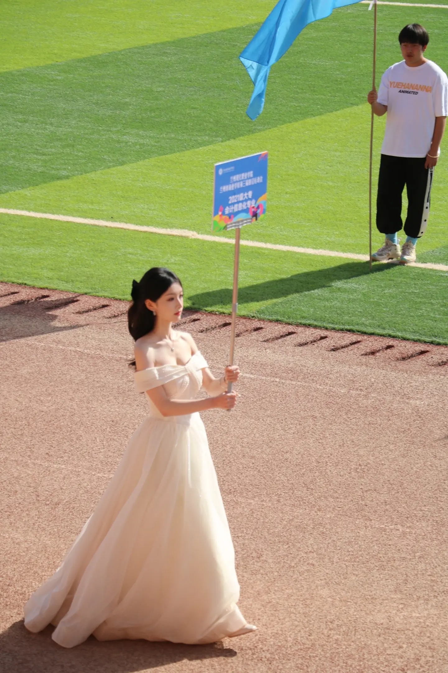 Loạt nữ sinh "khuynh đảo" cả trường chỉ vì khoảnh khắc chớp nhoáng ở hội thao: Thanh xuân nợ tôi những nữ thần như thế!- Ảnh 29.