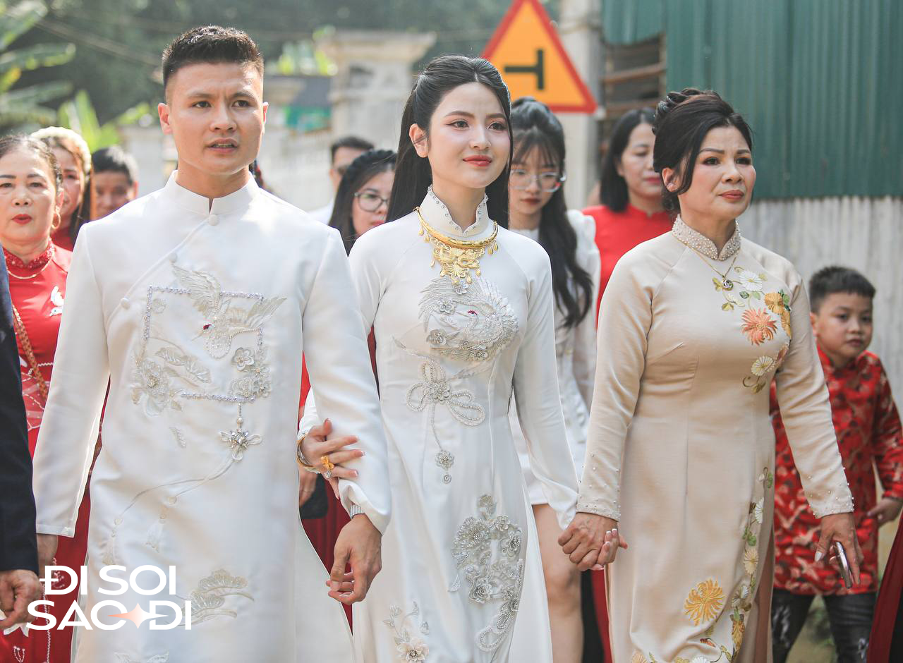 Chu Thanh Huyền vẫn chọn kiểu tóc xõa cho đám hỏi, diện 2 mẫu áo dài có ý nghĩa ấn tượng- Ảnh 11.