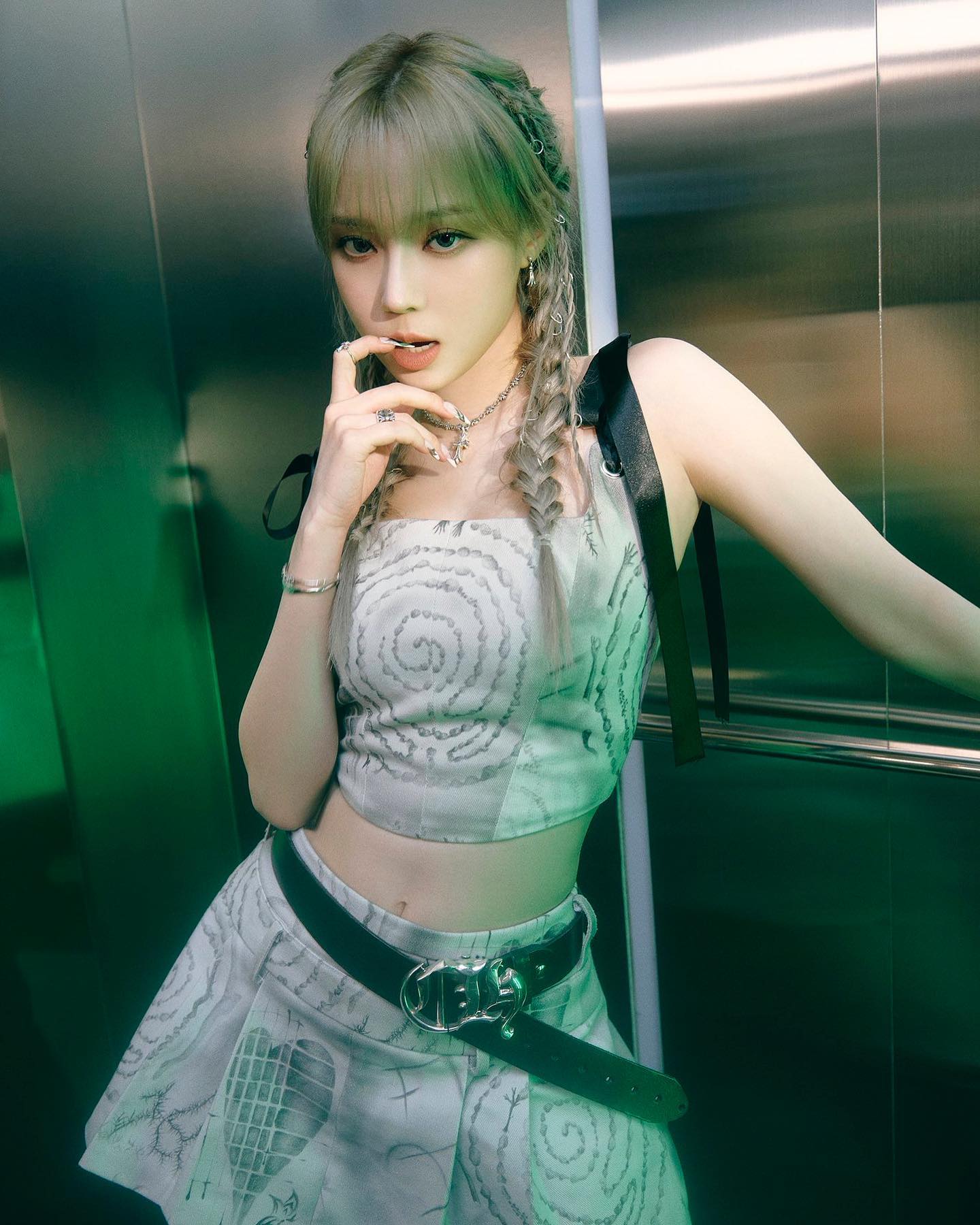 Hội stylist siêu sao đứng sau những tạo hình đỉnh cao của BTS, BLACKPINK và NCT 127 là ai?- Ảnh 7.