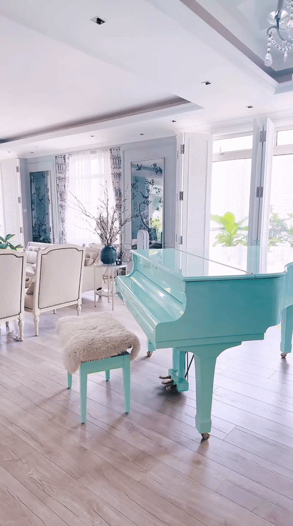 CEO Hannah Olala ''ăn Tết'' sớm: Decor căn penthouse với đào hồng - mận trắng, nhìn góc nào cũng thấy không khí xuân- Ảnh 7.