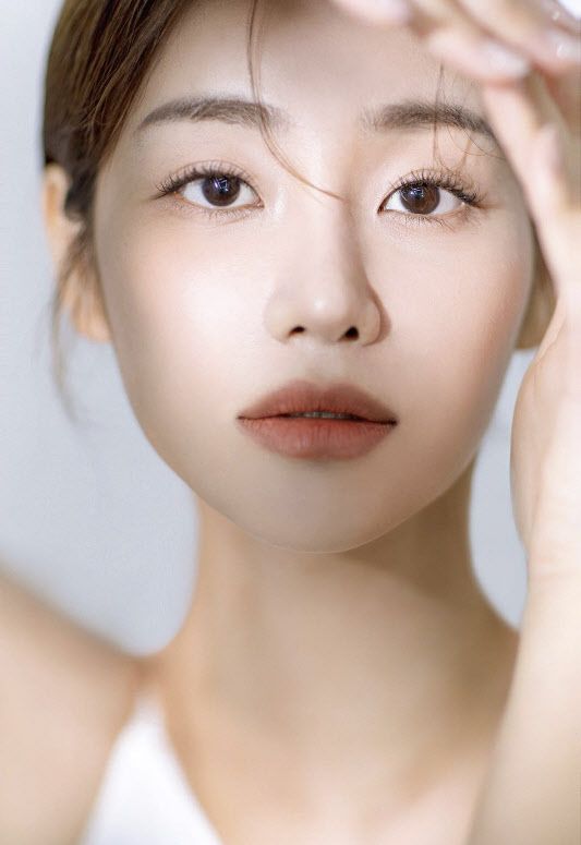 Mỹ nhân nóng bỏng nhất nhì AOA tuyên bố kết hôn, bất ngờ profile khủng của "nửa kia"- Ảnh 1.