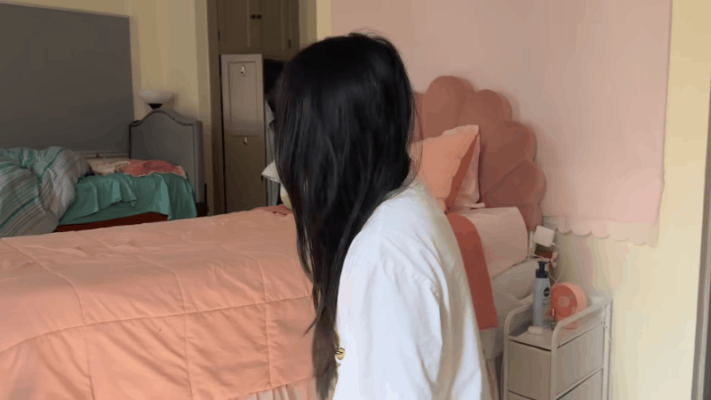 Jenny Huỳnh dành 8 tuần để decor phòng KTX Đại học Stanford: Thành quả "quá là sến", chiếc giường có công dụng lạ- Ảnh 4. Jenny Huỳnh dành 8 tuần để decor phòng KTX Đại học Stanford: Thành quả "quá là sến", chiếc giường có công dụng lạ- Ảnh 4.
