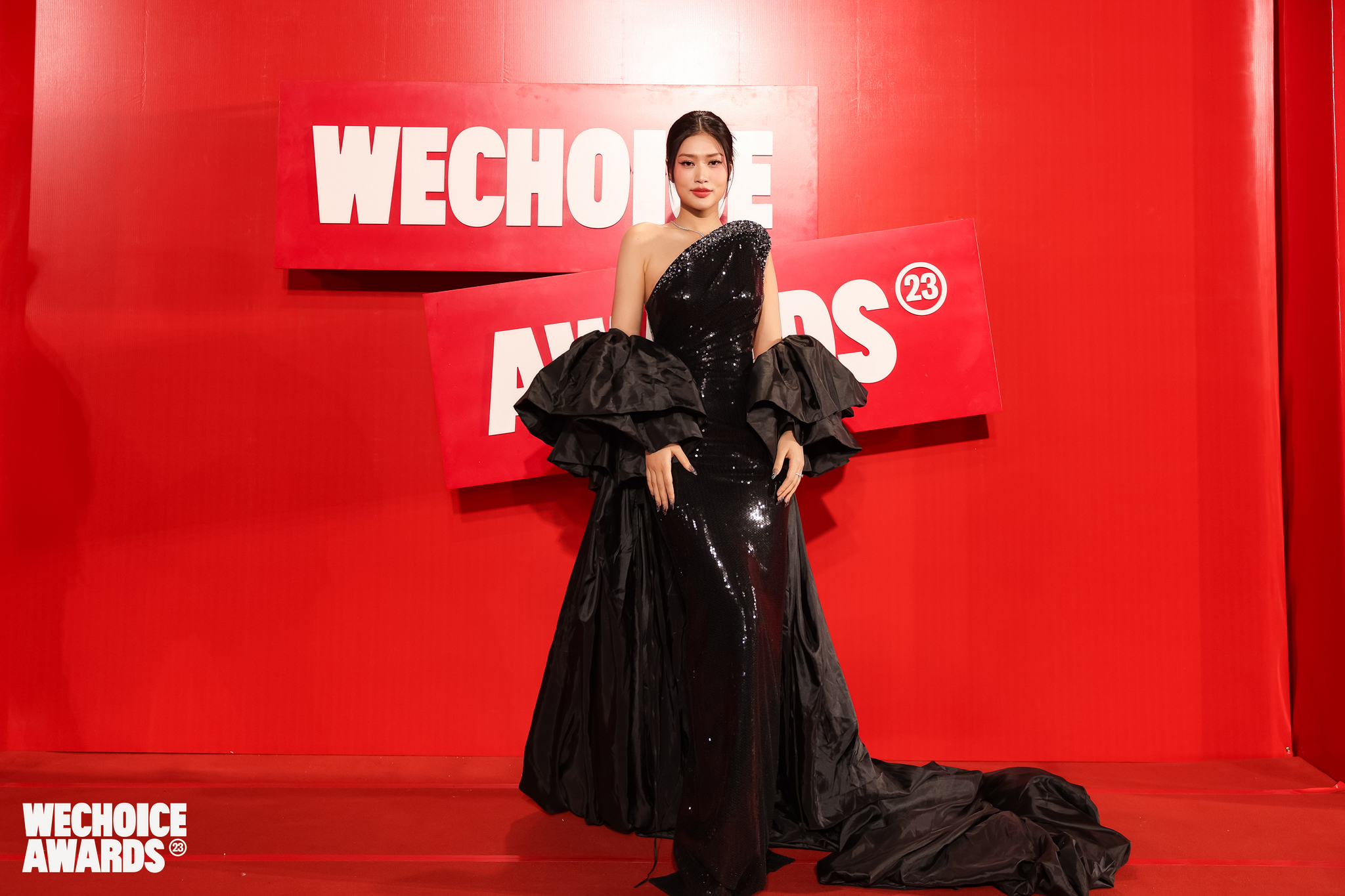 "Đại chiến hoa hậu" tại WeChoice Awards 2023: Lương Thuỳ Linh dịu kha, Vũ Thuý Quỳnh - Ngô Bảo Ngọc "chặt đẹp" thảm đỏ- Ảnh 11. "Đại chiến hoa hậu" tại WeChoice Awards 2023: Lương Thuỳ Linh dịu kha, Vũ Thuý Quỳnh - Ngô Bảo Ngọc "chặt đẹp" thảm đỏ- Ảnh 11.