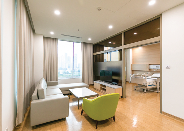 Trương Mỹ Nhân chào đón con thứ 2 tại bệnh viện quốc tế xịn sò, chi phí sinh nở từ 40-102 triệu đồng- Ảnh 11.