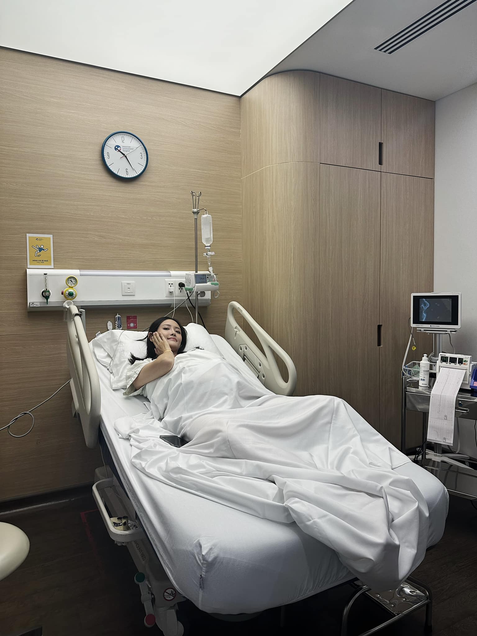 Trương Mỹ Nhân chào đón con thứ 2 tại bệnh viện quốc tế xịn sò, chi phí sinh nở từ 40-102 triệu đồng- Ảnh 1.