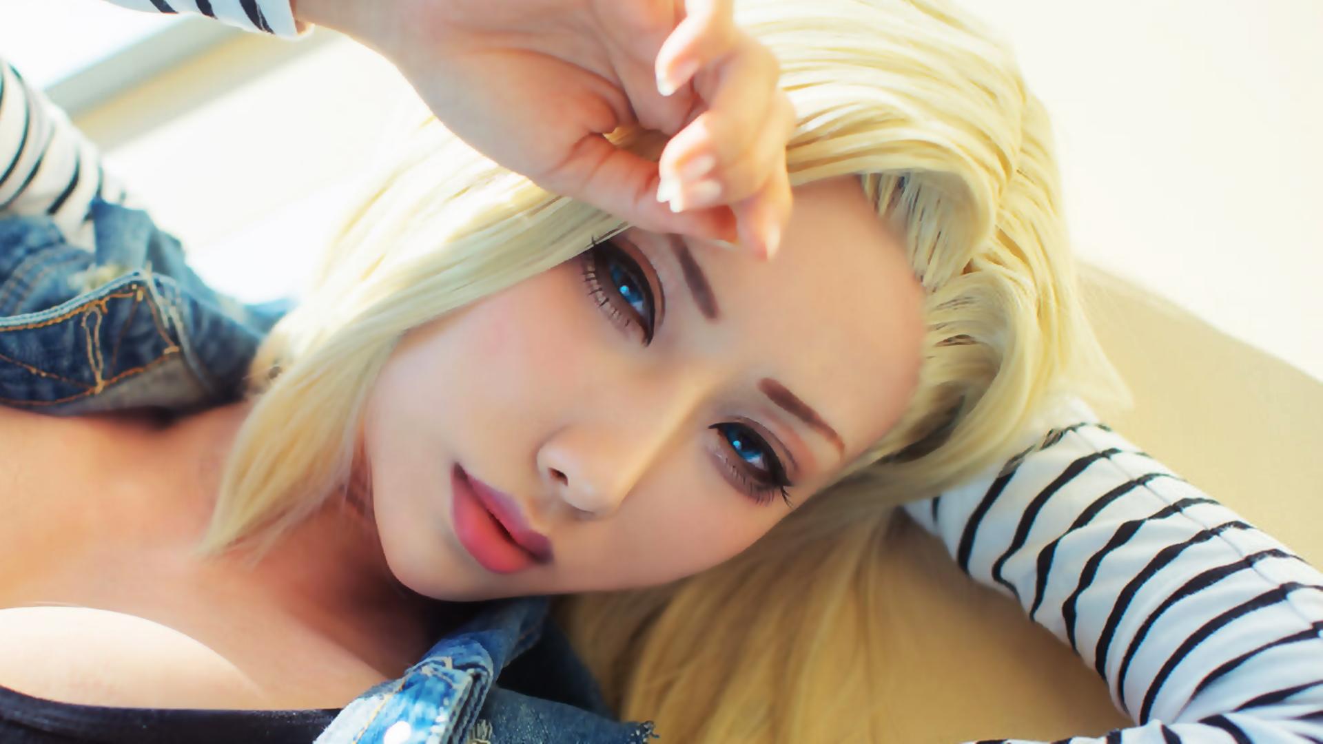 Cosplay Android 18 khiến fan Dragon Ball chẳng thể rời mắt- Ảnh 1.