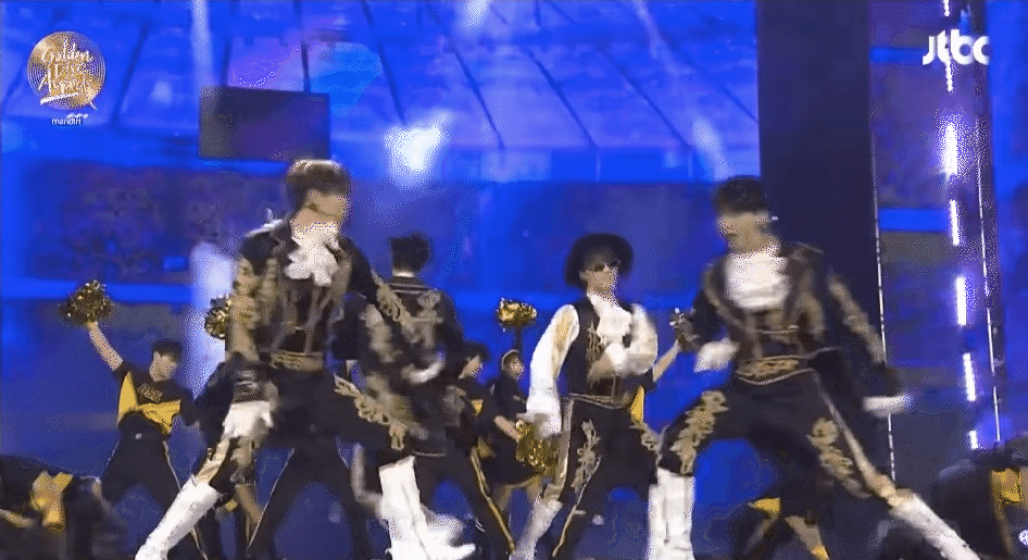 “Gà nhà” HYBE biến lễ trao giải thành concert riêng: Nhóm nam SM né tránh sự kiện có SEVENTEEN, nguyên cớ do đâu?- Ảnh 7.