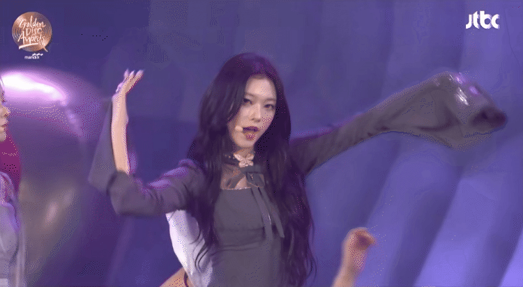 “Gà nhà” HYBE biến lễ trao giải thành concert riêng: Nhóm nam SM né tránh sự kiện có SEVENTEEN, nguyên cớ do đâu?- Ảnh 4.
