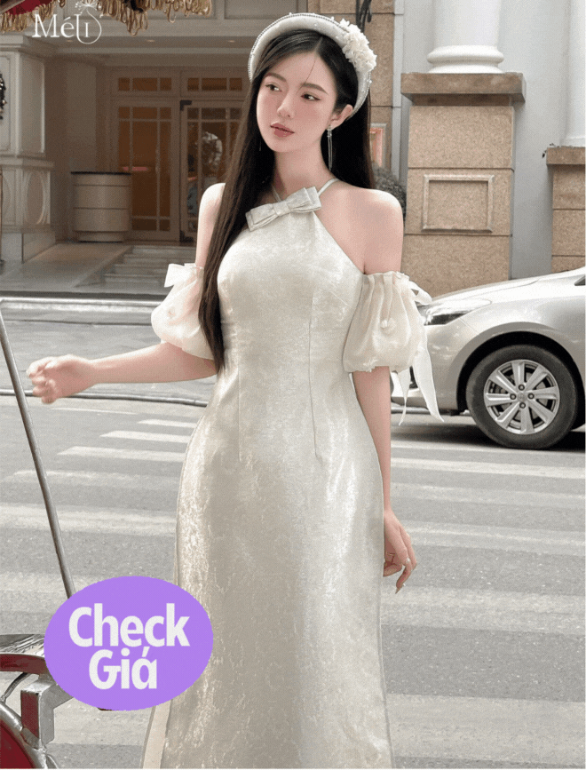 Áo dài cổ yếm: 10 thiết kế điệu đà, trẻ trung giá chỉ từ 350k cho nàng khoe dáng xinh dịp Tết- Ảnh 1. Áo dài cổ yếm: 10 thiết kế điệu đà, trẻ trung giá chỉ từ 350k cho nàng khoe dáng xinh dịp Tết- Ảnh 1.