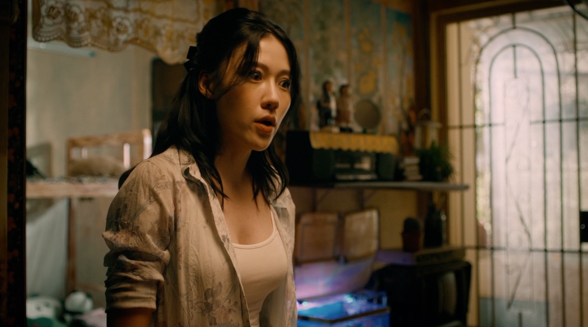 Review phim "Cô dâu hào môn": Cảnh nóng vô dụng, em gái Trấn Thành diễn tốt không cứu nổi điều này- Ảnh 3. Review phim "Cô dâu hào môn": Cảnh nóng vô dụng, em gái Trấn Thành diễn tốt không cứu nổi điều này- Ảnh 3.