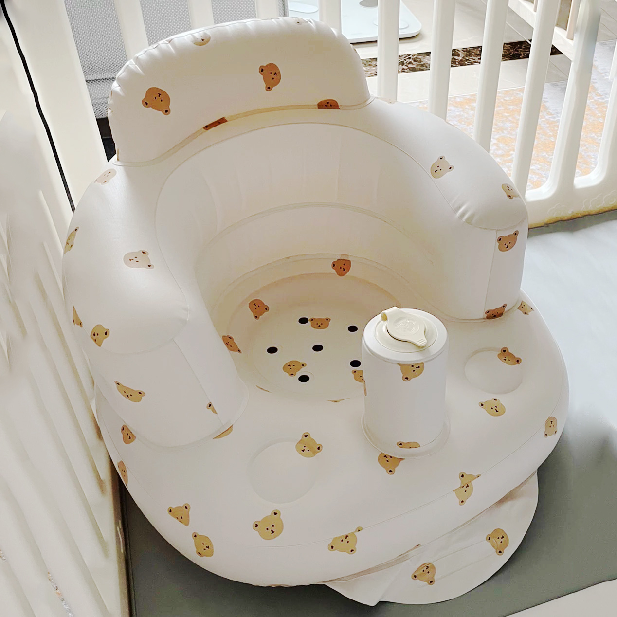 Chiếc ghế tập ngồi hot hit khắp các diễn đàn bỉm sữa, trông rất xinh nhưng có thần thánh như lời đồn?- Ảnh 4.