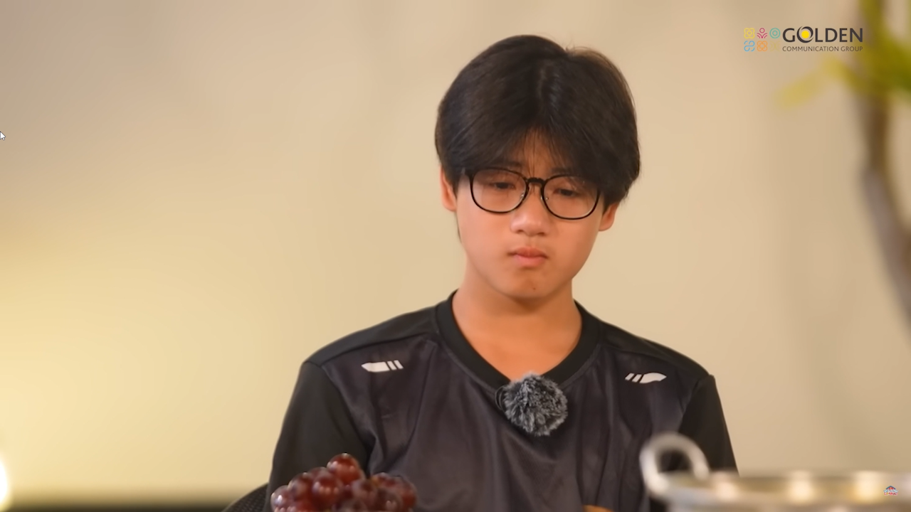 Lâm Vỹ Dạ bật khóc: "Mẹ xin lỗi vì không cho các con một cuộc sống bình thường"- Ảnh 7. Lâm Vỹ Dạ bật khóc: "Mẹ xin lỗi vì không cho các con một cuộc sống bình thường"- Ảnh 7.