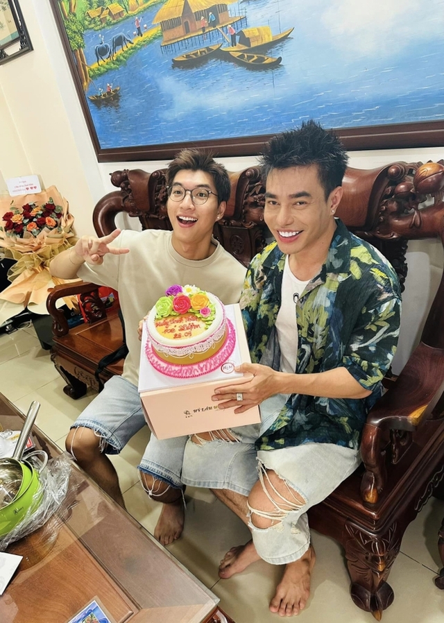 Lê Dương Bảo Lâm bị "ghẻ lạnh" trước HIEUTHUHAI- Ảnh 8.