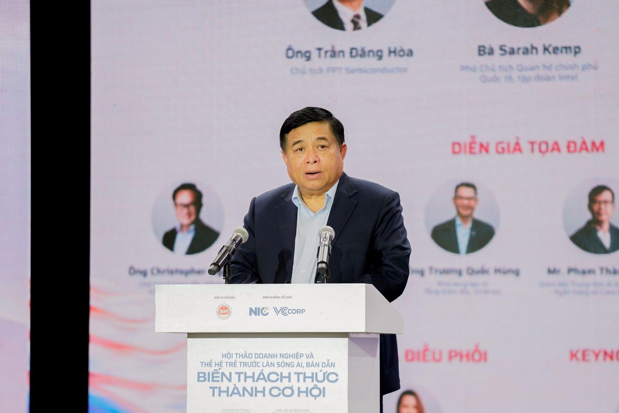 Các Big Tech có niềm tin vào tiềm năng Việt Nam, sẵn sàng hỗ trợ phát triển AI và bán dẫn- Ảnh 2.