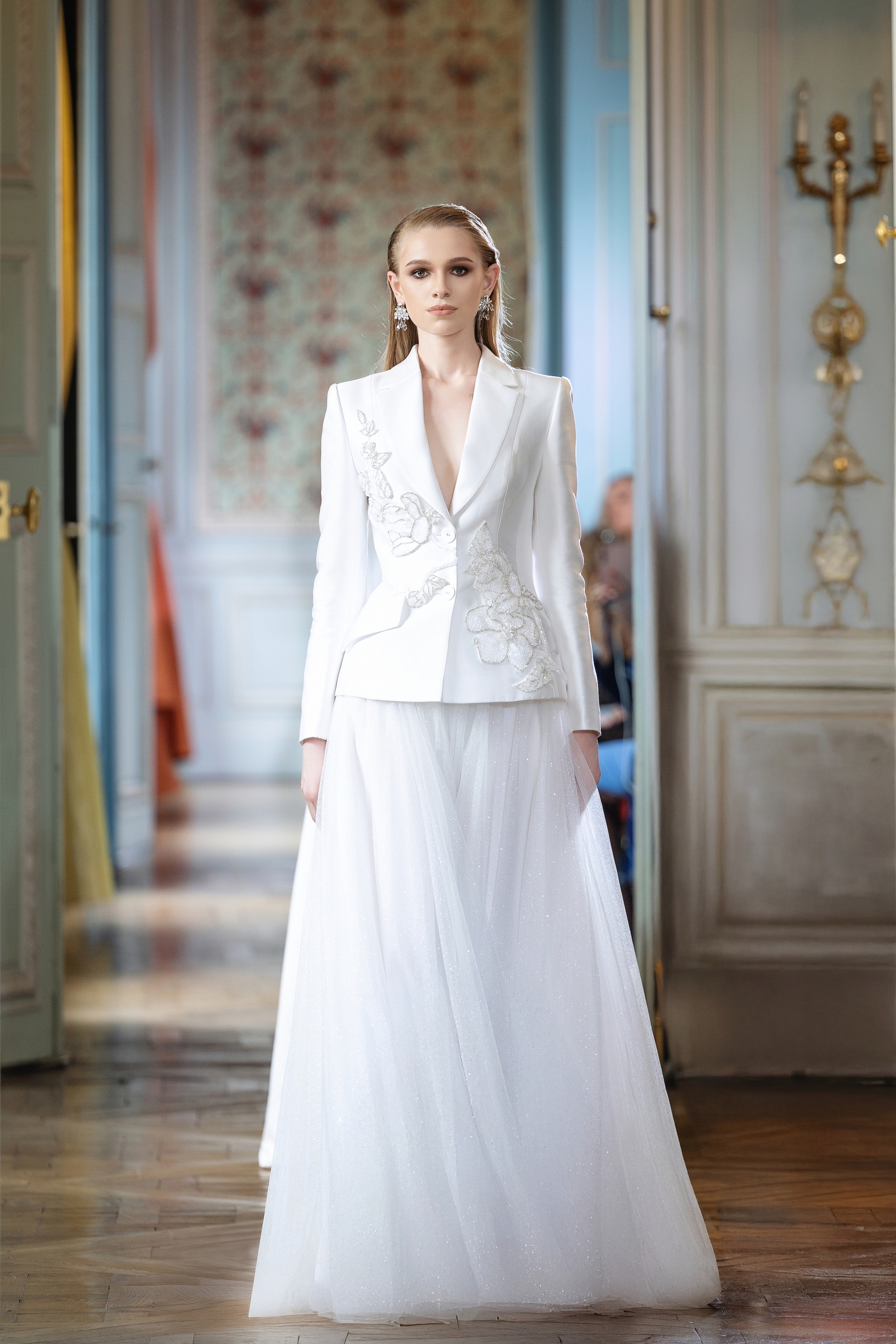 Tracy Couture được các tạp chí thời trang hàng đầu quốc tế vinh danh tại Paris Fashion Week- Ảnh 5.