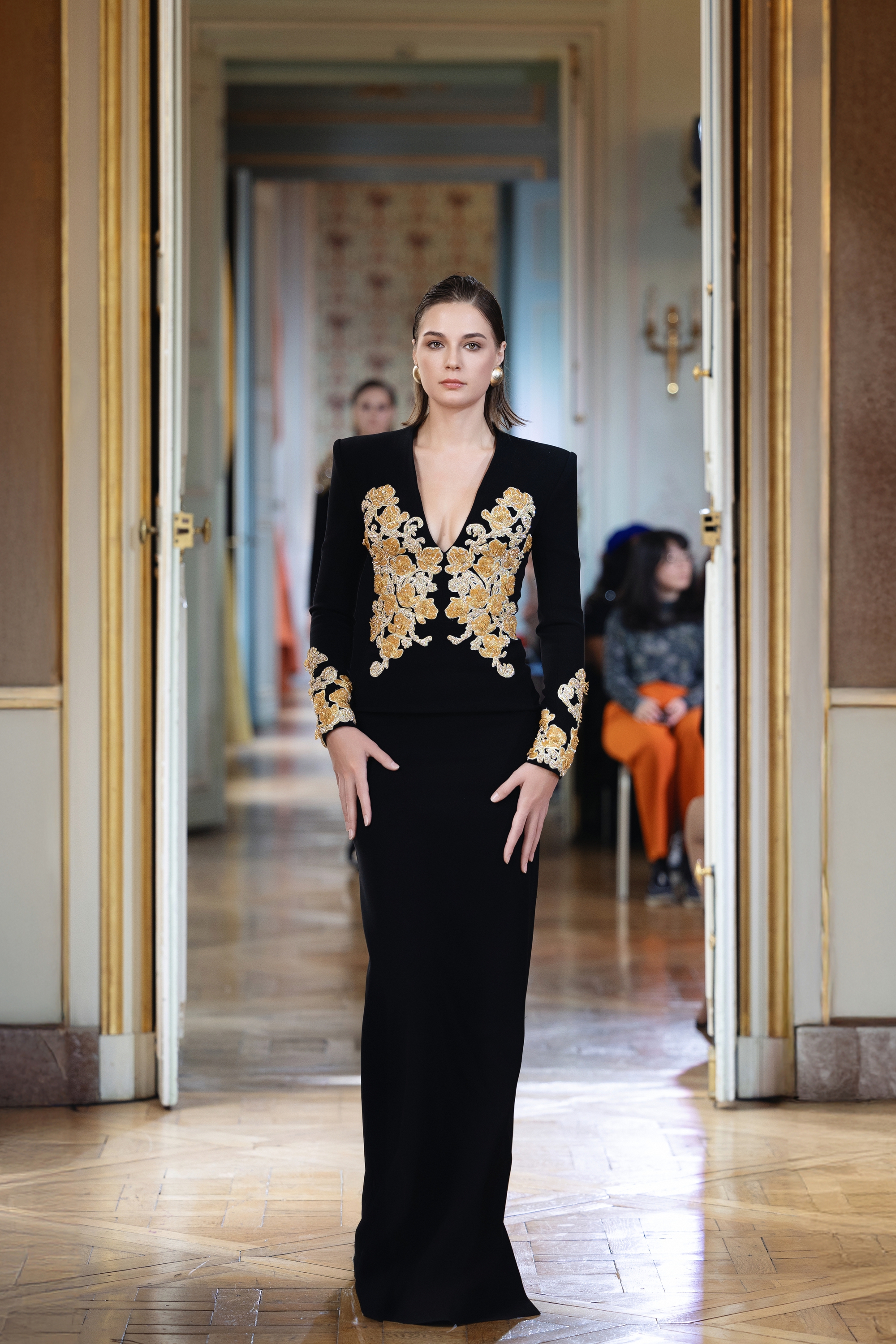 Tracy Couture được các tạp chí thời trang hàng đầu quốc tế vinh danh tại Paris Fashion Week- Ảnh 2.