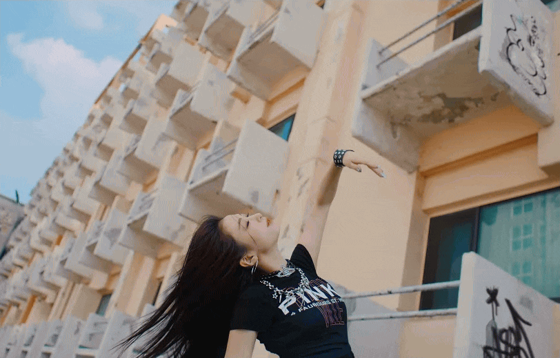 Em gái BLACKPINK thoát "dớp" nhạc dở nhưng có vượt qua "kiếp nạn flop" hay không thì chưa chắc!- Ảnh 3.