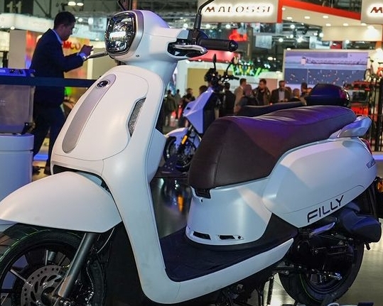 Ra mắt xe tay ga siêu rẻ chỉ 16 triệu đồng, soán ngôi "xe quốc dân" Honda Vision là đây chứ đâu!- Ảnh 3.