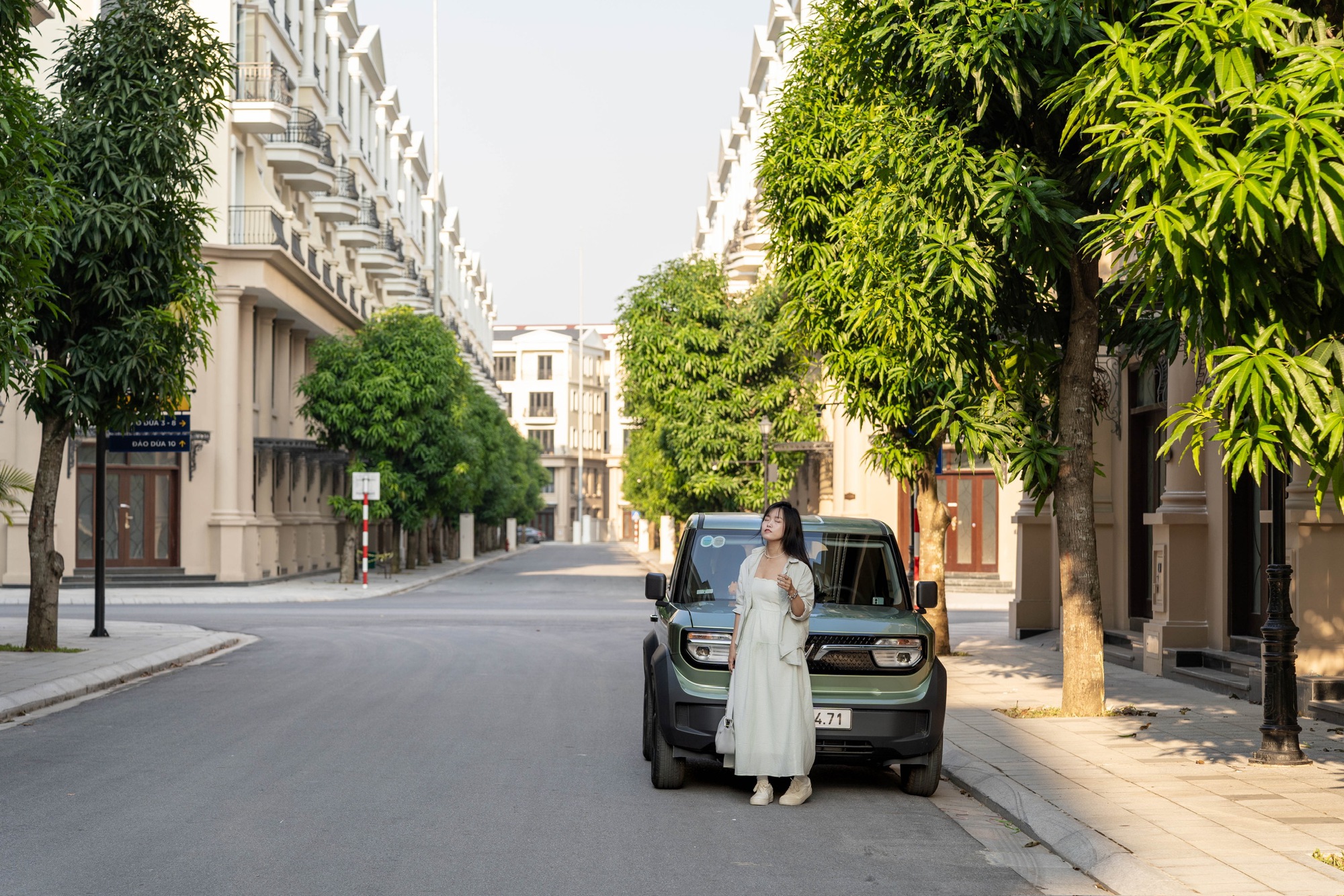 Cô gái 34 tuổi đánh giá VinFast VF3: "Thích vì xe có ngoại hình và màu sắc xinh xắn, đi lại trong nội thành tiện!"- Ảnh 2. Cô gái 34 tuổi đánh giá VinFast VF3: "Thích vì xe có ngoại hình và màu sắc xinh xắn, đi lại trong nội thành tiện!"- Ảnh 2.