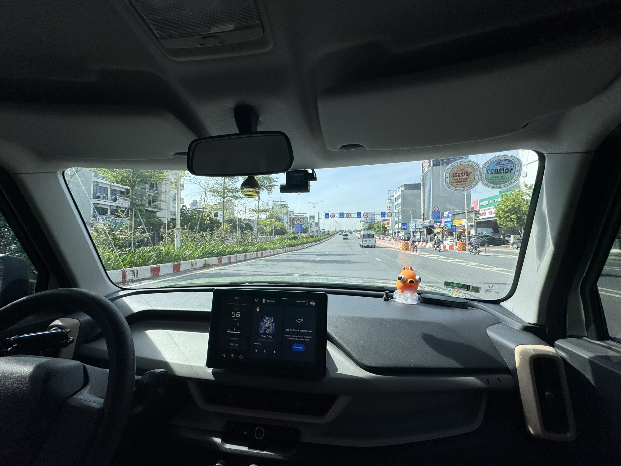 Cô gái 34 tuổi đánh giá VinFast VF3: "Thích vì xe có ngoại hình và màu sắc xinh xắn, đi lại trong nội thành tiện!"- Ảnh 10. Cô gái 34 tuổi đánh giá VinFast VF3: "Thích vì xe có ngoại hình và màu sắc xinh xắn, đi lại trong nội thành tiện!"- Ảnh 10.