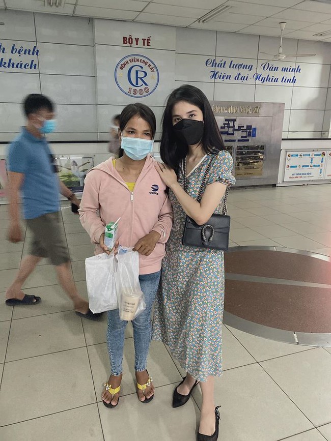"Cô tiên từ thiện" bị bắt cùng ca sĩ Chi Dân và người mẫu An Tây là ai?- Ảnh 4. "Cô tiên từ thiện" bị bắt cùng ca sĩ Chi Dân và người mẫu An Tây là ai?- Ảnh 4.