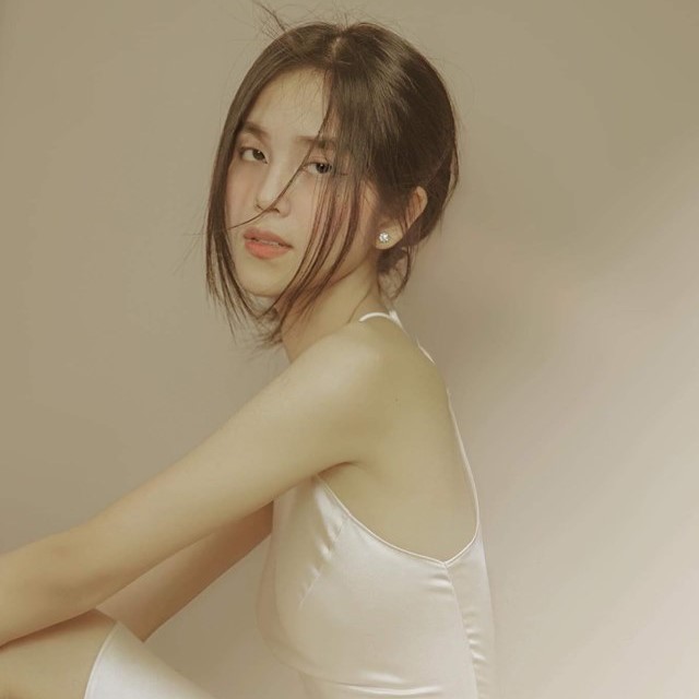Nguyễn Đỗ Trúc Phương: Từ "thanh niên sống đẹp" đến "cô tiên sa ngã"- Ảnh 2. Nguyễn Đỗ Trúc Phương: Từ "thanh niên sống đẹp" đến "cô tiên sa ngã"- Ảnh 2.