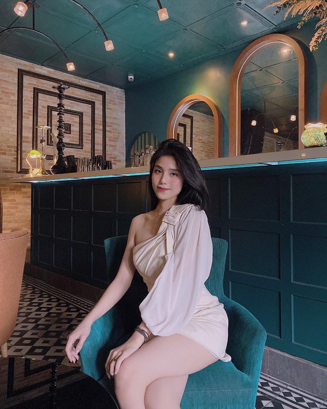 "Cô tiên từ thiện" bị bắt cùng ca sĩ Chi Dân và người mẫu An Tây là ai?- Ảnh 2. "Cô tiên từ thiện" bị bắt cùng ca sĩ Chi Dân và người mẫu An Tây là ai?- Ảnh 2.