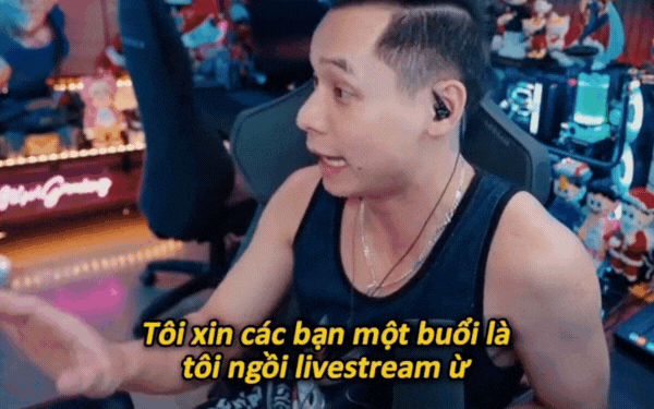 Vợ đi đu Anh Trai Vượt Ngàn Chông Gai, Độ Mixi ở nhà vừa làm việc vừa trông 3 con- Ảnh 2.