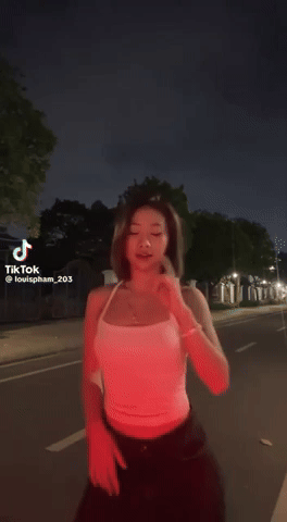 Louis Phạm khoe vóc dáng nuột nà, nhan sắc thăng hạng sau drama "phông bạt" nhưng phần bình luận lại bùng nổ tranh cãi- Ảnh 2.