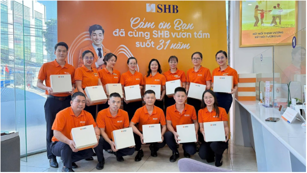 Bất ngờ với "lời cảm ơn" đầy sáng tạo của SHB nhân dịp kỷ niệm 31 năm thành lập- Ảnh 4.