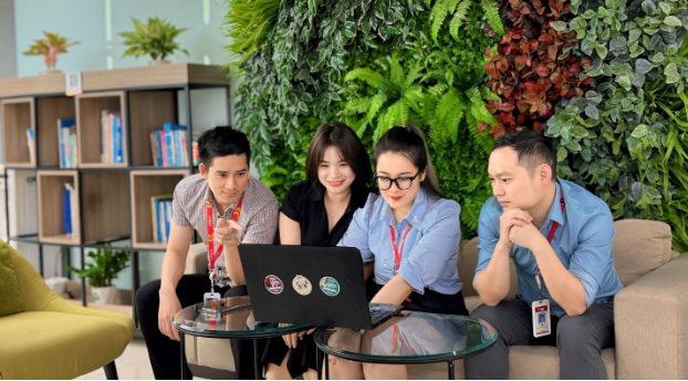 Năm thứ hai liên tiếp, ROX Group được bình chọn là "Nơi làm việc tốt nhất Việt Nam"- Ảnh 1.