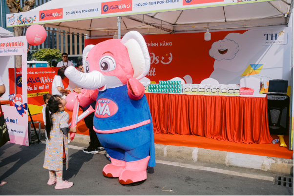 AVAKids đồng hành cùng Color Run For Smiles: Hành trình nhân ái không ngừng- Ảnh 2.