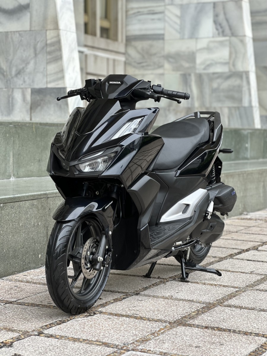 Cùng khoảng 50 triệu, xe nào hấp dẫn hơn: Honda Vario, Yamaha LEXi, VinFast Vento S, Dat Bike Quantum S1?- Ảnh 2.