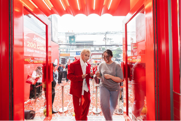 Jollibee chính thức khai trương cửa hàng thứ 200, đánh dấu hành trình 2 thập kỷ phát triển- Ảnh 3.