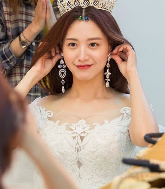 Nữ thần đẹp nhất nhì Kpop gây sốc vì tuyên bố đã bí mật kết hôn- Ảnh 2. Nữ thần đẹp nhất nhì Kpop gây sốc vì tuyên bố đã bí mật kết hôn- Ảnh 2.