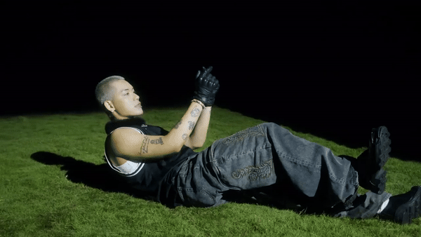 “Trap boy” HURRYKNG “chuộc lỗi” với WEAN, cả dàn Anh Trai “quẩy bung nóc” trong MV mới nhạc cực cuốn- Ảnh 1.