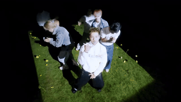 “Trap boy” HURRYKNG “chuộc lỗi” với WEAN, cả dàn Anh Trai “quẩy bung nóc” trong MV mới nhạc cực cuốn- Ảnh 2.