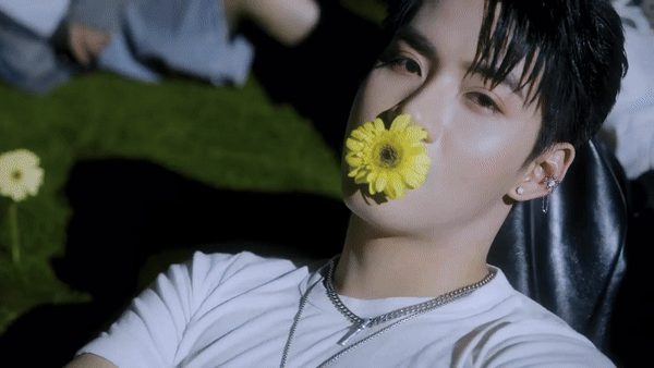 “Trap boy” HURRYKNG “chuộc lỗi” với WEAN, cả dàn Anh Trai “quẩy bung nóc” trong MV mới nhạc cực cuốn- Ảnh 5.