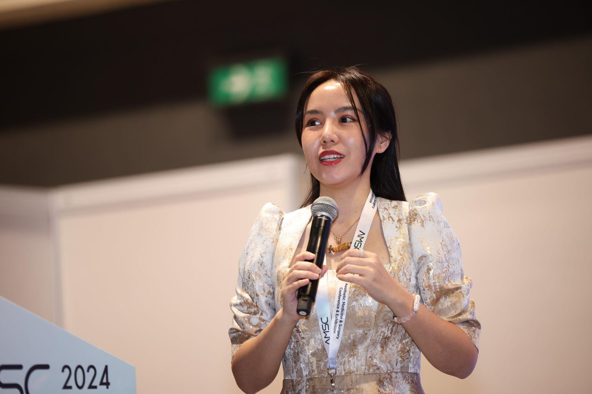 Chuyên gia thẩm mỹ cảnh báo biến chứng từ xu hướng làm đẹp không xâm lấn ở cơ sở thiếu chuyên nghiệp- Ảnh 3. Chuyên gia thẩm mỹ cảnh báo biến chứng từ xu hướng làm đẹp không xâm lấn ở cơ sở thiếu chuyên nghiệp- Ảnh 3.